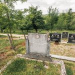 Споменик Веселину Максимовићу на Лазовића гробљу у Дражиновићима, Јежевица (фото Бојан Радојичић)
