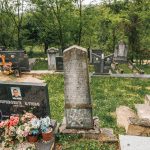 Споменик Мијаилу и Малиши Тешовићима на Лазовића гробљу у Дражиновићима, Јежевица (фото Бојан Радојичић)