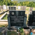 Споменик Миленку Тешићу на Мићанском гробљу у Дражиновићима, Јежевица (фото Бојан Радојичић)