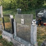 Споменик Миленку Тешићу на Мићанском гробљу у Дражиновићима, Јежевица (фото Бојан Радојичић)