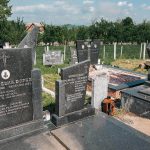 Споменик Чедомиру Вучићевићу на Вучићевића гробљу у Дражиновићима, Јежевица (фото Бојан Радојичић)