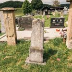 Споменик Адаму Исајиловић на гробљу у Мађеру, Јежевица (фото Бојан Радојичић)