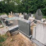 Споменик Стојану Мићовићу на гробљу на потесу Виноградина у Каленићима (фото Бојан Радојичић)