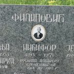 Споменик Нићифору Филиповићу на гробљу на потесу Виноградина у Каленићима (фото Бојан Радојичић)