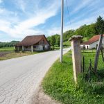Крајпуташ Василију Бојићу у Лопашу (фото Бојан Радојичић)