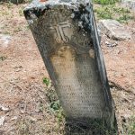 Споменик Миленку и Милошу Кршљацима на гробљу на Лорету (фото Бојан Радојичић)