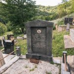 Споменик Ранисаву Бонџулићу на гробљу у Отњу (фото Бојан Радојичић)