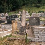 Споменик Василију Васиљевићу на Миљаковачком гробљу у Отњу (фото Бојан Радојичић)