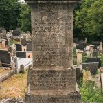 Споменик Вељку, Ивану и Милану Јаковљевићима на гробљу у Папратишту (фото Бојан Радојичић)