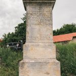 Споменик Вељку, Ивану и Милану Јаковљевићима на гробљу у Папратишту (фото Бојан Радојичић)