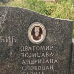 Споменик Драгомиру Маћићу на гробљу у Папратишту (фото Бојан Радојичић)