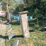 Крајпуташ Пауну и Радосаву Маркићевићима у Пилатовићима (фото Бојан Радојичић)