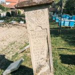 Крајпуташ Пауну и Радосаву Маркићевићима у Пилатовићима (фото Бојан Радојичић)
