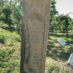Крајпуташ Пауну и Радосаву Маркићевићима у Пилатовићима (фото Бојан Радојичић)