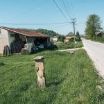 Крајпуташ Тикомиру Никитовићу у Пилатовићима (фото Бојан Радојичић)