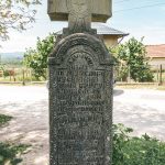 Крајпуташ Вучку и Радивоју Савићима у Пилатовићима (фото Бојан Радојичић)