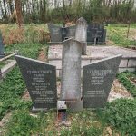 Споменик Рајку и Драгољубу Стаматовићима на гробљу у Голоуши, Пријановићи (фото Бојан Радојичић)