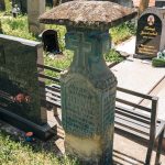 Споменик Милану Лазаревићу са поменом Миленка и његових синова на гробљу у Прилипцу (фото Бојан Радојичић)