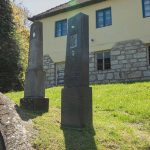 Споменик Обраду Петровићу крај Богородичне цркве у Прилипцу (фото Бојан Радојичић)