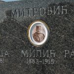 Споменик Милићу Митровићу на Коначина гробљу у Расној (фото Бојан Радојичић)