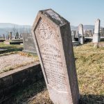 Споменик Сретену Полићу на гробљу Милаве у Расној (фото Бојан Радојичић)