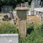 Споменик Богдану Ивановићу на Великом гробљу у Рогама (фото Бојан Радојичић)