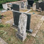 Споменик Рајку, Милети и Милији Крсмановићима на гробљу у Средњој Добрињи (фото Бојан Радојичић)