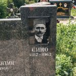 Споменик Симу Симовићу на гробљу у Средњој Добрињи (фото Бојан Радојичић)
