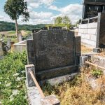 Споменик Љубу Крсмановићу на гробљу у Средњој Добрињи (фото Бојан Радојичић)