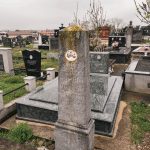 Споменик браћи Микаилу, Миливоју и Градомиру Симићима на Старом варошком гробљу у Пожеги (фото Бојан Радојичић)