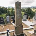 Споменик Периши и Микаилу Варагићима на гробљу на потесу Маљен у Тометином Пољу (фото Бојан Радојичић)