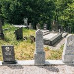 Споменик Милораду и Радомиру Марковићима на гробљу у Средњем селу у Засељу (фото Бојан Радојичић)