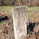 Споменик Тикомиру Миросавићу на Бановића гробљу у Здравчићима (фото Бојан Радојичић)