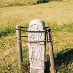 Крајпуташ Алекси Пивљаку у Акмачићима (фото Бојан Радојичић)