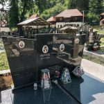 Споменик Миладину Ћировићу на гробљу код цркве у Штиткову, Божетићи (фото Бојан Радојичић)