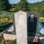 Споменик Лазару Топаловићу на гробљу у Доњем Трудову, Јасеново (фото Бојан Радојичић)