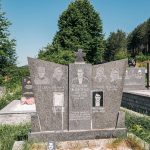 Споменик Владу Лековићу на гробљу на потесу Бјелин у Радоињи (фото Бојан Радојичић)