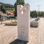Споменик палим ратницима 1912-1918. на Тргу Војводе Петра Бојовића у Новој Вароши (фото Бојан Радојичић)