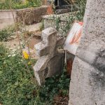 Споменик Јеврему Главоњићу на гробљу код Цркве Свете Тројице у Бистрици (фото Бојан Радојичић)