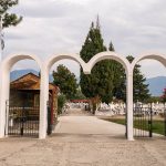 Улаз у гробље Светог Лазара у Аридаи (фото Бојан Радојичић)