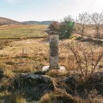 Крајпуташ Милану Ракоњцу у Мишевићима, Акмачићи (фото Бојан Радојичић)