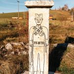 Крајпуташ Милану Ракоњцу у Мишевићима, Акмачићи (фото Бојан Радојичић)