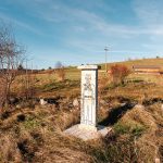 Крајпуташ Милану Ракоњцу у Мишевићима, Акмачићи (фото Бојан Радојичић)