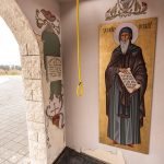 Спомен плоча Радивоју Савковићу у улазу у порту цркве Свете Тројице у Драглици (фото Бојан Радојичић)