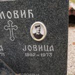 Споменик Јовици Чоловићу на гробљу у Расници, Драглица (фото Бојан Радојичић)