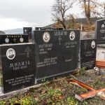 Споменик Витомиру Шуљагићу на Шуљагића гробљу у Драглици (фото Бојан Радојичић)