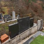 Споменик Витомиру Шуљагићу на Шуљагића гробљу у Драглици (фото Бојан Радојичић)