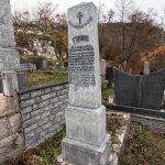 Споменик Страину Шуљагићу на Шуљагића гробљу у Драглици (фото Бојан Радојичић)