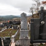 Споменик Вукадину Шишаковићу на Шуљагића гробљу у Драглици (фото Бојан Радојичић)