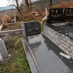 Споменик Милану Шуљагићу на Шуљагића гробљу у Драглици (фото Бојан Радојичић)